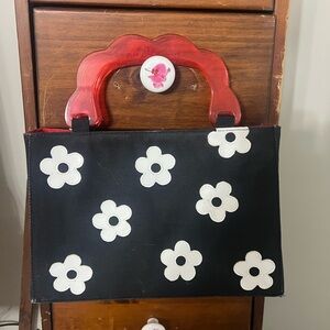 Vintage Ramon Tenza flower handbag